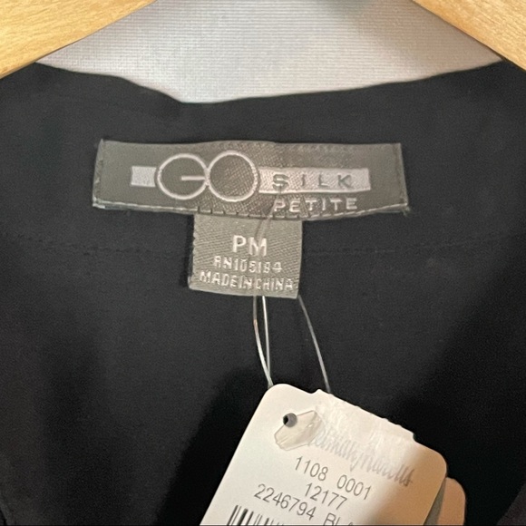 Go Silk Blouse - Picture 2 of 7